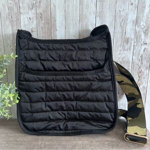 Ahdorned New Messenger Crossbody Quilted Black